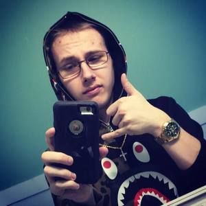 Meet your Posher, Kyle